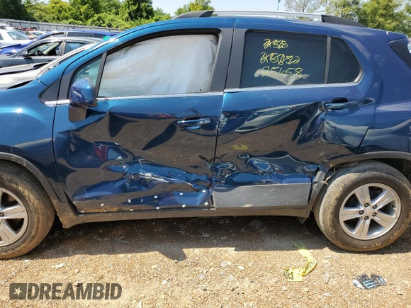 2020 Chevrolet Trax LT z VIN KL7CJLSB5LB329731, wystawiony jako Copart lot #52688482 z przebiegiem 25 658 mil mil oraz Nie do naprawy. Historia ofert i sprzedaży dostępna na DreamBid. Obrazek 9.