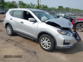 2017 Nissan Rogue SV z VIN KNMAT2MV7HP565670, wystawiony jako IAAI lot #42435654 z przebiegiem 99 114 mil mil oraz . Historia ofert i sprzedaży dostępna na DreamBid. Obrazek 1.