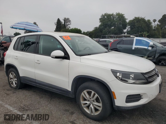 2013 Volkswagen Tiguan S with VIN WVGAV3AX9DW567289, listed as a Copart auction lot 60174115 with 157,484 mi miles and Clean title. Bid and sale history available at DreamBid. Image 4.