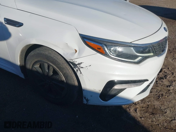 2019 Kia Optima LX with VIN 5XXGT4L39KG280991, listed as a IAAI auction lot 41639322 with 107,039 mi miles. Bid and sale history available at carsss.com. Image 6.