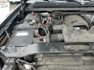 2018 Chevrolet Silverado 1500 LT z VIN 1GCPCREC5JF120484, wystawiony jako Copart lot #44351985 z przebiegiem 68 400 mil mil oraz Szkoda całkowita • Salvage title. Historia ofert i sprzedaży dostępna na DreamBid. Obrazek 13.