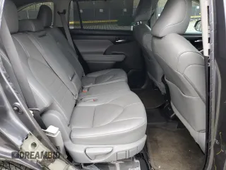 2021 Toyota Highlander Hybrid XLE z VIN 5TDGBRCH3MS530576, wystawiony jako Copart lot #51135275 z przebiegiem 145 084 mil mil oraz Szkoda całkowita • Salvage title. Historia ofert i sprzedaży dostępna na DreamBid. Obrazek 11.