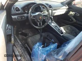 2017 Porsche 718 Boxster z VIN WP0CA2A86HS221306, wystawiony jako Copart lot #76144334 z przebiegiem Nie podano mil oraz Nie do naprawy. Historia ofert i sprzedaży dostępna na DreamBid. Obrazek 8.