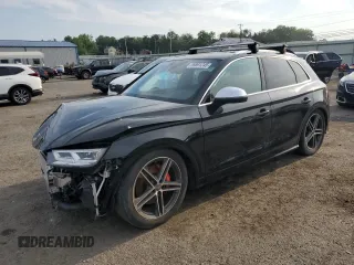 2020 Audi SQ5 Premium Plus z VIN WA1B4AFY1L2023175, wystawiony jako Copart lot #59891245 z przebiegiem Nie podano mil oraz Szkoda całkowita • Salvage title. Historia ofert i sprzedaży dostępna na DreamBid. Obrazek 1.