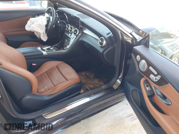 2020 Mercedes-Benz C 300 with VIN WDDWK8DBXLF951795, listed as a IAAI auction lot 41925316 with 47,348 mi miles and . Bid and sale history available at DreamBid. Image 5.