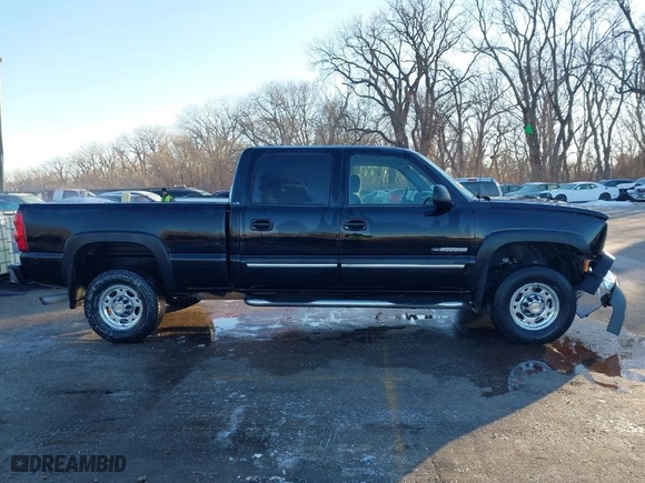 2003 Chevrolet Silverado 2500HD LS with VIN 1GCHK23U23F214612, listed as a IAAI auction lot 41307158 with 95,012 mi miles. Bid and sale history available at carsss.com. Image 14.