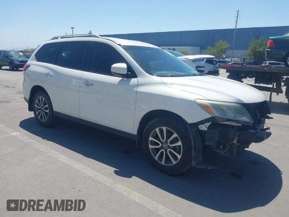 2013 Nissan Pathfinder SV with VIN 5N1AR2MN2DC657541, listed as a IAAI auction lot 41905930 with 311,578 mi miles. Bid and sale history available at carsss.com. Image 1.