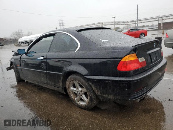 2003 BMW 3 Series 325Ci with VIN WBABN33433PG61379, listed as a Copart auction lot 82367874 with 113,967 mi miles and Salvage Title. Bid and sale history available at carsss.com. Image 2.