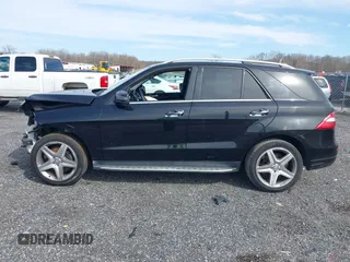 2015 Mercedes-Benz M 400 with VIN 4JGDA5GB9FA594766, listed as a IAAI auction lot 41835853 with 106,873 mi miles and . Bid and sale history available at DreamBid. Image 15.