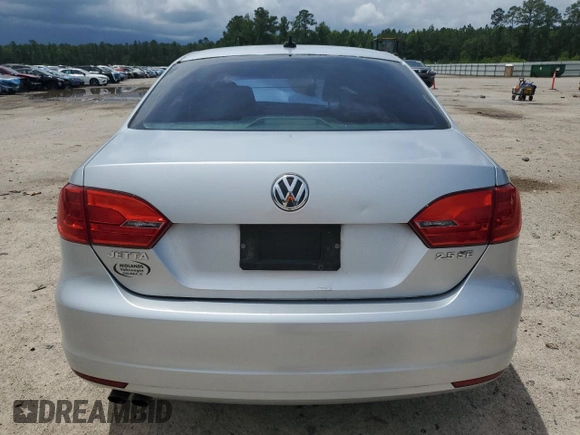 2013 Volkswagen Jetta SE z VIN 3VWDX7AJ6DM452161, wystawiony jako Copart lot #60510695 z przebiegiem Nie podano mil oraz Szkoda całkowita • Salvage title. Historia ofert i sprzedaży dostępna na DreamBid. Obrazek 6.