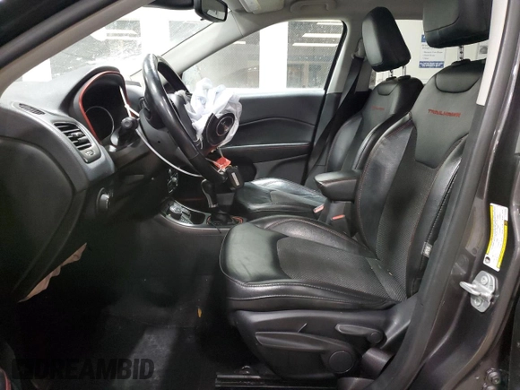 2020 Jeep Compass Trailhawk with VIN 3C4NJDDB3LT112028, listed as a Copart auction lot 45790115 with 86,703 mi miles and Salvage Title. Bid and sale history available at carsss.com. Image 7.