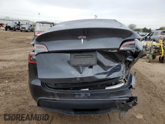2024 Tesla Model Y Long Range с VIN 7SAYGDEE3RF994655, выставлен на аукционе Copart как лот 54923465 с пробегом 13 396 миль миль и Списание • Salvage title. История ставок и продаж доступна на DreamBid. Изображение 6.