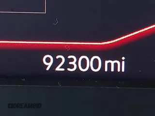 2019 Volkswagen Jetta SEL z VIN 3VWE57BU1KM111170, wystawiony jako IAAI lot #42179819 z przebiegiem 92 300 mil mil oraz . Historia ofert i sprzedaży dostępna na DreamBid. Obrazek 15.