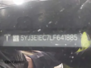 2020 Tesla Model 3 Performance z VIN 5YJ3E1EC7LF641885, wystawiony jako IAAI lot #41372794 z przebiegiem Nie podano mil oraz . Historia ofert i sprzedaży dostępna na DreamBid. Obrazek 9.