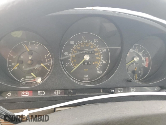 1985 Mercedes-Benz 380 z VIN WDB1070451A014424, wystawiony jako Copart lot #72587724 z przebiegiem 105 926 mil mil oraz Tytuł czysty. Historia ofert i sprzedaży dostępna na DreamBid. Obrazek 9.