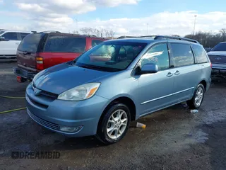 2004 Toyota Sienna XLE with VIN 5TDBA22C04S002407, listed as a IAAI auction lot 41385381 with 220,914 mi miles and . Bid and sale history available at DreamBid. Image 2.