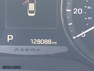 2017 Hyundai Azera with VIN KMHFG4JG7HA590918, listed as a IAAI auction lot 41990813 with 128,088 mi miles. Bid and sale history available at carsss.com. Image 16.