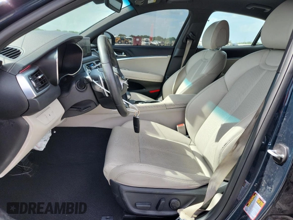 2023 Genesis G70 2.0T with VIN KMTG34TA3PU108506, listed as a Copart auction lot 61137005 with 40,950 mi miles and Salvage title. Bid and sale history available at DreamBid. Image 7.