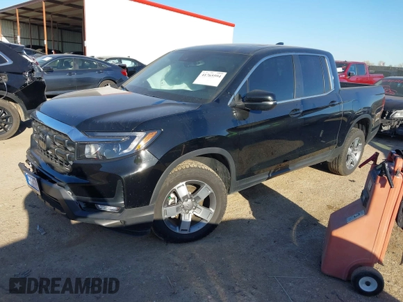 2025 Honda Ridgeline RTL z VIN 5FPYK3F57SB001319, wystawiony jako IAAI lot #41765594 z przebiegiem 1 358 mil mil oraz . Historia ofert i sprzedaży dostępna na DreamBid. Obrazek 2.