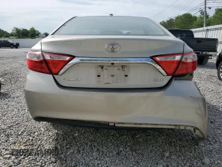 2017 Toyota Camry XLE z VIN 4T1BF1FK7HU616848, wystawiony jako Copart lot #57220335 z przebiegiem 96 762 mil mil oraz Szkoda całkowita • Salvage title. Historia ofert i sprzedaży dostępna na DreamBid. Obrazek 6.
