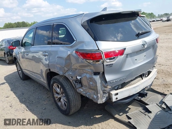 2014 Toyota Highlander XLE z VIN 5TDKKRFH1ES036742, wystawiony jako IAAI lot #42167218 z przebiegiem 165 837 mil mil oraz . Historia ofert i sprzedaży dostępna na DreamBid. Obrazek 3.