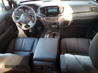 2024 Honda Passport TrailSport with VIN 5FNYF8H64RB019688, listed as a Copart auction lot 45953795 with 14,943 mi miles and Salvage title. Bid and sale history available at DreamBid. Image 8.