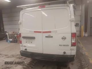 2019 Nissan NV Cargo S z VIN 1N6BF0KM4KN808359, wystawiony jako IAAI lot #42340241 z przebiegiem 183 788 mil mil oraz . Historia ofert i sprzedaży dostępna na DreamBid. Obrazek 16.