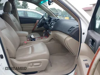 2010 Toyota Highlander Limited with VIN 5TDDK3EHXAS028897, listed as a IAAI auction lot 42347458 with 209,640 mi miles and . Bid and sale history available at DreamBid. Image 5.