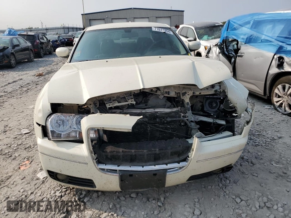 2007 Chrysler 300 Signature with VIN 2C3KA53GX7H715860, listed as a Copart auction lot 71077054 with 108,245 mi miles and Salvage Title. Bid and sale history available at carsss.com. Image 5.