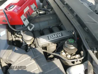 2009 BMW 3 Series 328i xDrive с VIN WBAWV535X9P080506, выставлен на аукционе IAAI как лот 42867587 с пробегом 147 093 миль миль и . История ставок и продаж доступна на DreamBid. Изображение 12.