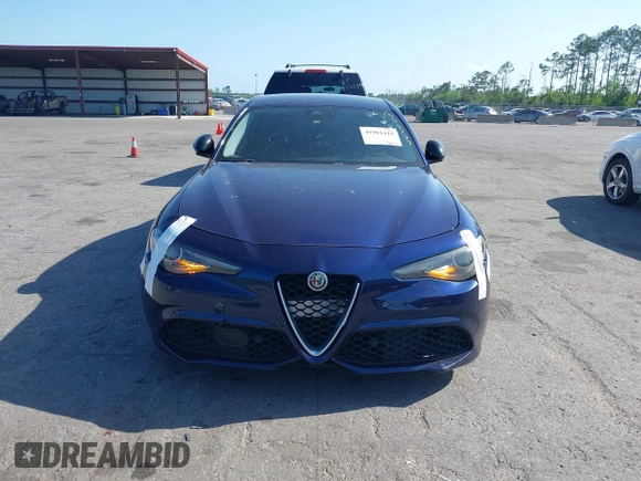 2017 Alfa Romeo Giulia Ti z VIN ZARFAECN3H7556727, wystawiony jako IAAI lot #41901444 z przebiegiem 96 678 mil mil oraz . Historia ofert i sprzedaży dostępna na DreamBid. Obrazek 12.