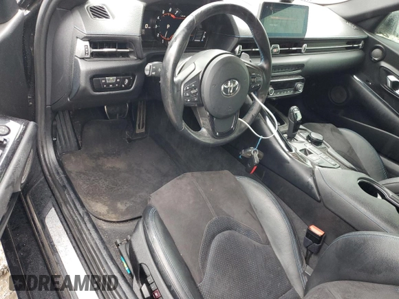 2021 Toyota GR Supra 3.0 with VIN WZ1DB0C07MW035825, listed as a Copart auction lot 85077294 with 25,157 mi miles and Salvage Title. Bid and sale history available at carsss.com. Image 8.