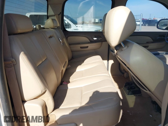 2007 GMC Sierra 1500 with VIN 3GTEK13Y17G517689, listed as a IAAI auction lot 41996422 with 209,240 mi miles and . Bid and sale history available at DreamBid. Image 8.