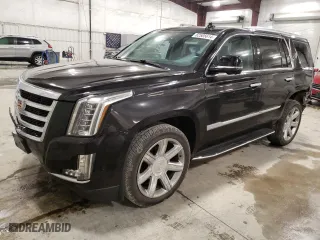 2020 Cadillac Escalade Premium Luxury with VIN 1GYS4CKJ1LR133820, listed as a Copart auction lot 82585614 with 49,787 mi miles and Salvage Title. Bid and sale history available at carsss.com. Image 1.