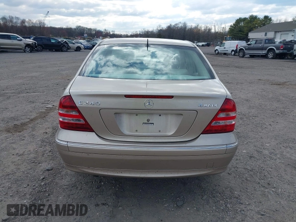 2005 Mercedes-Benz C 240 with VIN WDBRF81J35F665750, listed as a IAAI auction lot 41898295 with 82,991 mi miles and . Bid and sale history available at DreamBid. Image 16.