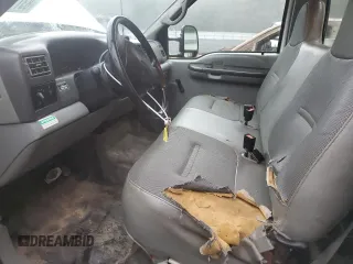 2002 Ford F-350 with VIN 1FDWF36F62EA33785, listed as a Copart auction lot 83114154 with 227,107 mi miles and Salvage title. Bid and sale history available at DreamBid. Image 7.