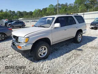 1998 Toyota 4Runner SR5 z VIN JT3GN86R0W0076447, wystawiony jako Copart lot #52280815 z przebiegiem 231 742 mil mil oraz Szkoda całkowita • Salvage title. Historia ofert i sprzedaży dostępna na DreamBid. Obrazek 1.