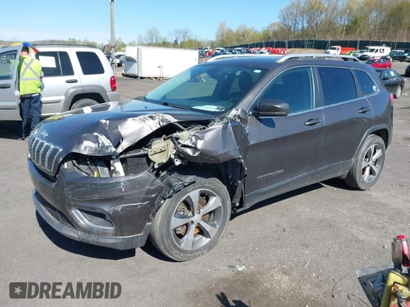 2019 Jeep Cherokee Limited with VIN 1C4PJMDX0KD319579, listed as a IAAI auction lot 42116163 with 94,013 mi miles. Bid and sale history available at carsss.com. Image 17.