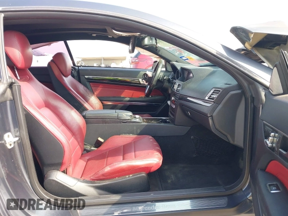 2014 Mercedes-Benz E 350 z VIN WDDKJ5KB1EF228682, wystawiony jako IAAI lot #42277442 z przebiegiem 120 511 mil mil oraz . Historia ofert i sprzedaży dostępna na DreamBid. Obrazek 5.