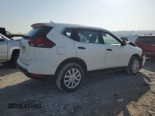 2020 Nissan Rogue S z VIN JN8AT2MV6LW143005, wystawiony jako Copart lot #52551965 z przebiegiem 113 757 mil mil oraz Szkoda całkowita • Salvage title. Historia ofert i sprzedaży dostępna na DreamBid. Obrazek 3.