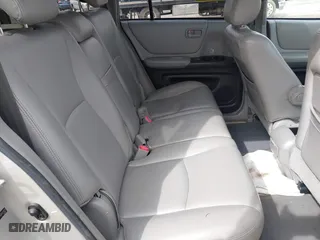 2006 Toyota Highlander w/3rd Row with VIN JTEEP21A160167427, listed as a IAAI auction lot 41815991 with 308,542 mi miles. Bid and sale history available at carsss.com. Image 8.