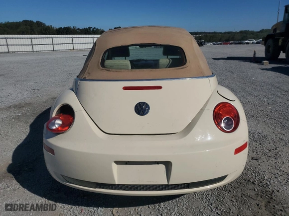 2006 Volkswagen New Beetle Convertible with VIN 3VWSF31Y26M311882, listed as a Copart auction lot 75815534 with 84,526 mi miles and Salvage Title. Bid and sale history available at carsss.com. Image 6.