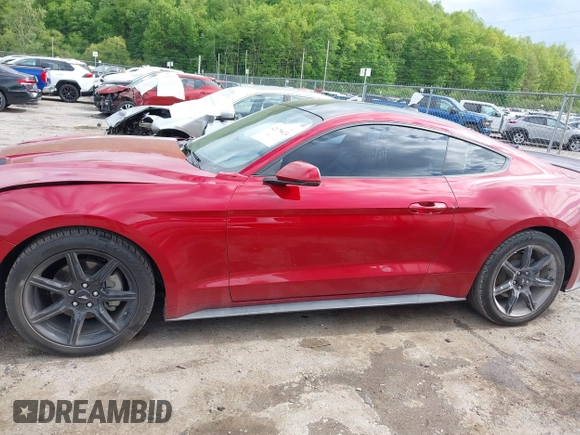 2020 Ford Mustang EcoBoost z VIN 1FA6P8TH6L5149788, wystawiony jako IAAI lot #42179624 z przebiegiem 107 520 mil mil oraz . Historia ofert i sprzedaży dostępna na DreamBid. Obrazek 14.