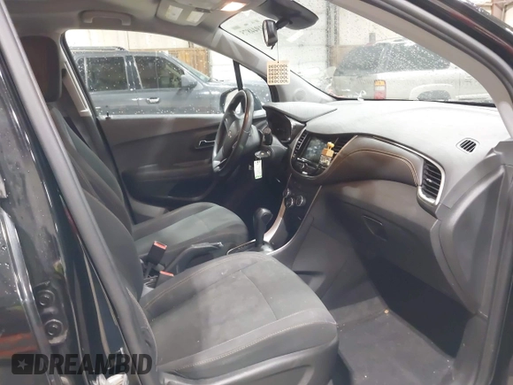 2019 Chevrolet Trax LS with VIN 3GNCJNSB0KL152458, listed as a IAAI auction lot 41944875 with 118,055 mi miles. Bid and sale history available at carsss.com. Image 5.