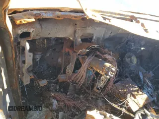 1990 Cadillac Brougham z VIN 1G6DW54Y6LR707412, wystawiony jako Copart lot #79862114 z przebiegiem Nie podano mil oraz Szkody całkowita. Historia ofert i sprzedaży dostępna na DreamBid. Obrazek 9.