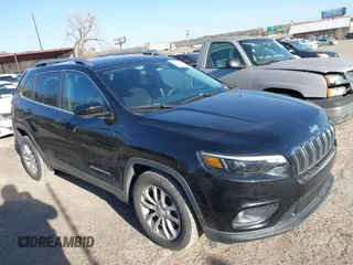 2019 Jeep Cherokee Latitude with VIN 1C4PJLCB9KD358980, listed as a IAAI auction lot 41749549 with 92,712 mi miles. Bid and sale history available at carsss.com. Image 13.