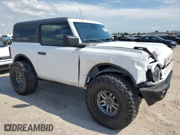 2022 Ford Bronco with VIN 1FMDE5AHXNLB04386, listed as a Copart auction lot 51952215 with 36,839 mi miles and Salvage title. Bid and sale history available at DreamBid. Image 4.