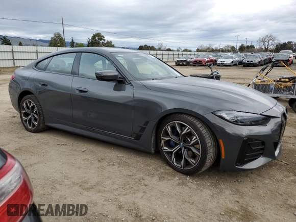 2022 BMW i4 eDrive40 z VIN WBY73AW08NFM60741, wystawiony jako Copart lot #43797635 z przebiegiem 24 051 mil mil oraz Szkoda całkowita • Salvage title. Historia ofert i sprzedaży dostępna na DreamBid. Obrazek 4.