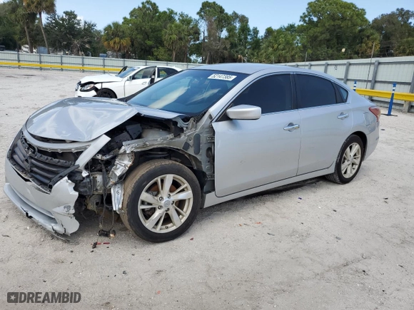 2013 Nissan Altima 2.5 SV with VIN 1N4AL3AP8DN529235, listed as a Copart auction lot 52147385 with 135,166 mi miles and Salvage Title. Bid and sale history available at carsss.com. Image 1.