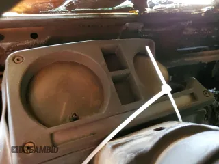 1986 Suzuki Samurai z VIN JS3JC51V1G4101572, wystawiony jako Copart lot #82712734 z przebiegiem Nie podano mil oraz Szkody całkowita. Historia ofert i sprzedaży dostępna na DreamBid. Obrazek 9.
